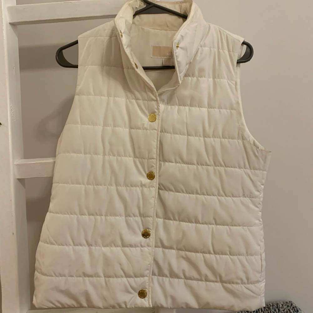 Michael Kors. Cream vest. Women’s size small.